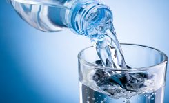 Beneficios de tomar agua